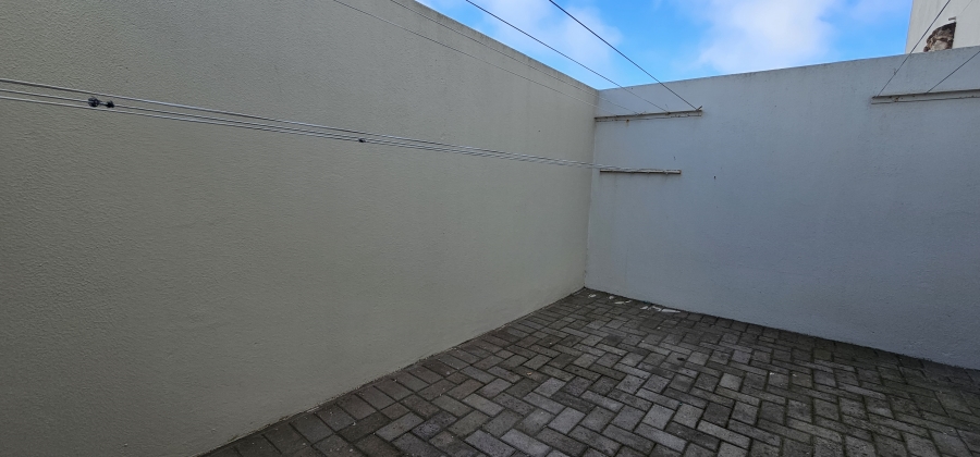 1 Bedroom Property for Sale in Mykonos Western Cape